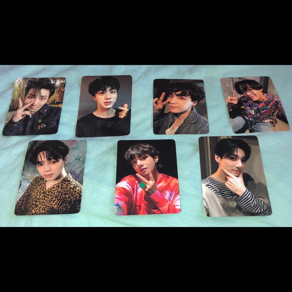 BTS ARMY BOMB (VER. 3) MEMBERS’ PCS